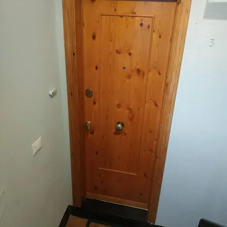 A Delightful Wedding Favor In The Heart Of דירה *