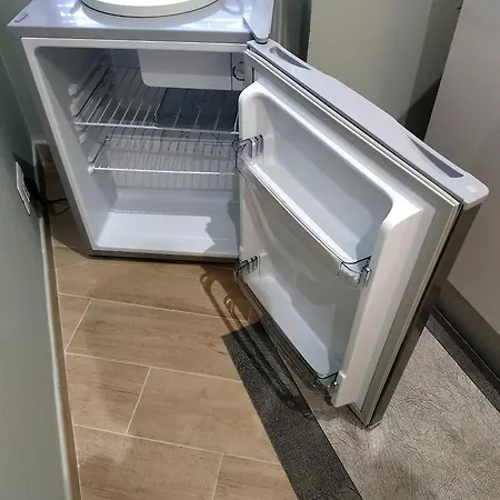 A Delightful Wedding Favor In The Heart Of דירה *