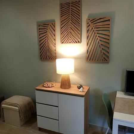 דירה A Delightful Wedding Favor In The Heart Of סאבונה