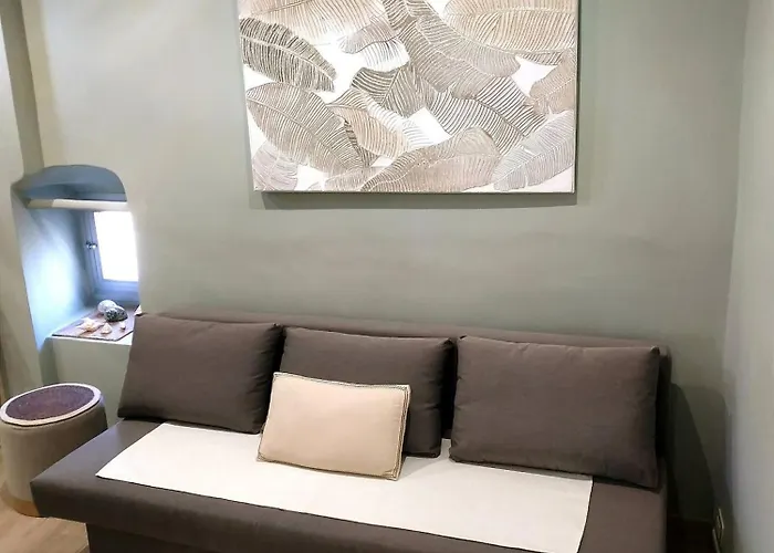 A Delightful Wedding Favor In The Heart Of Appartement Savona